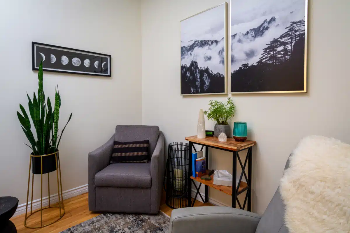 6390 Meadows Court LLC - Thumbnail 9