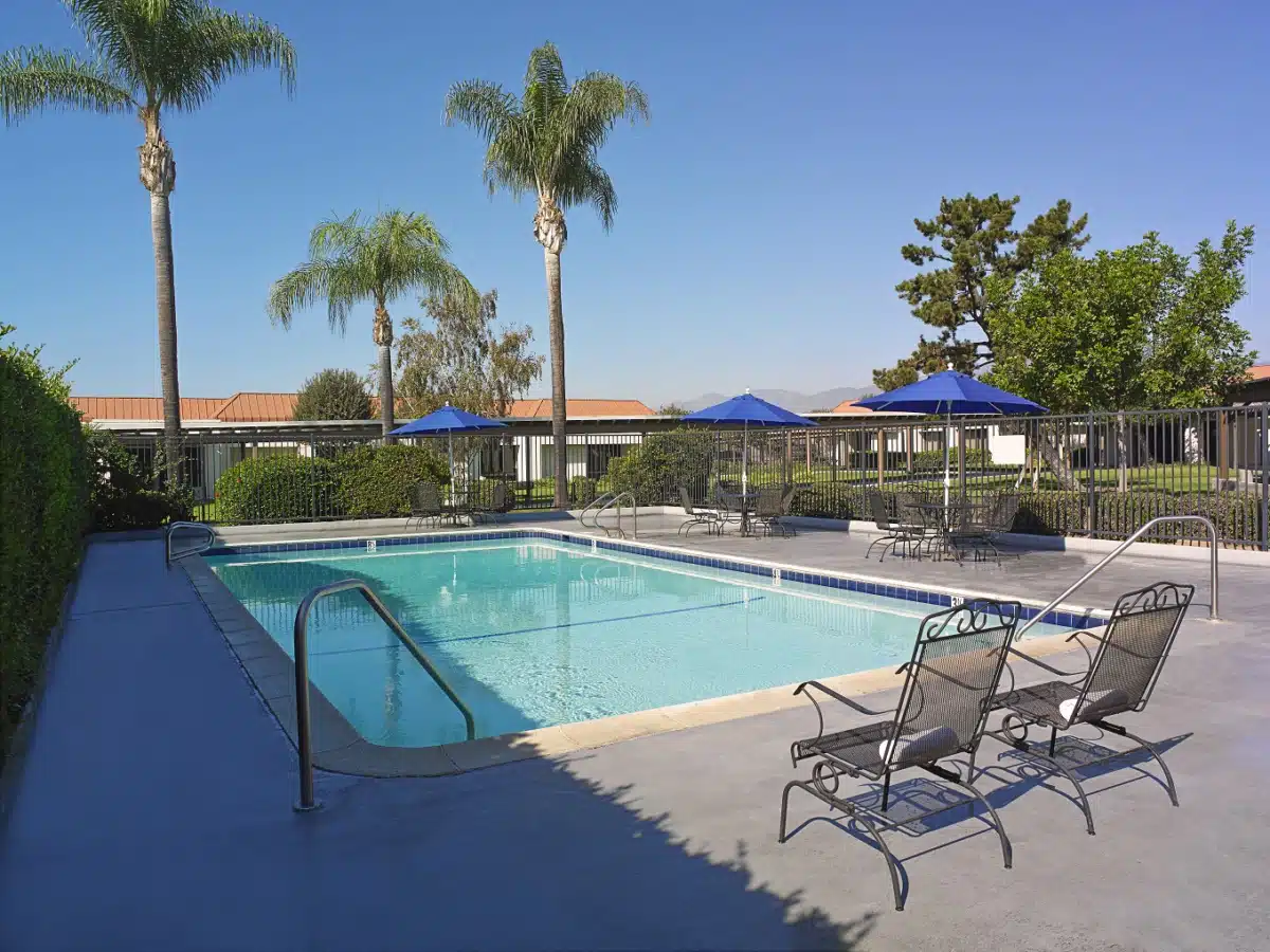 Aurora Charter Oak Hospital - Thumbnail 9