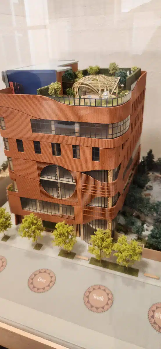 Friendship House - Thumbnail 5