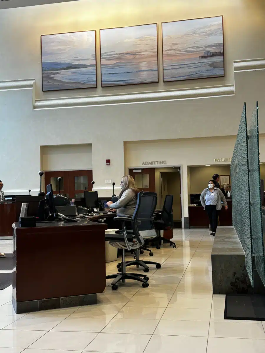 Santa Barbara Cottage Hospital - Thumbnail 5